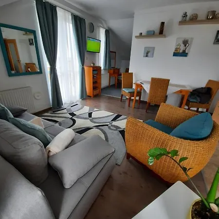 Kamilla Villapark Apartman Bük