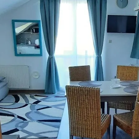 Kamilla Villapark Apartman *